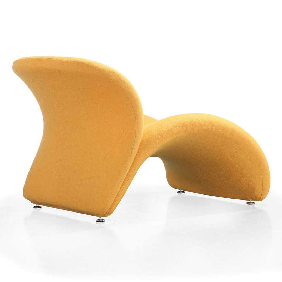 Stylish and Comfortable Rosebud Modern Abstract Design Accent Chair for Enhancing Any Living Space