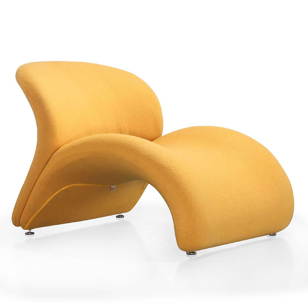 Stylish and Comfortable Rosebud Modern Abstract Design Accent Chair for Enhancing Any Living Space