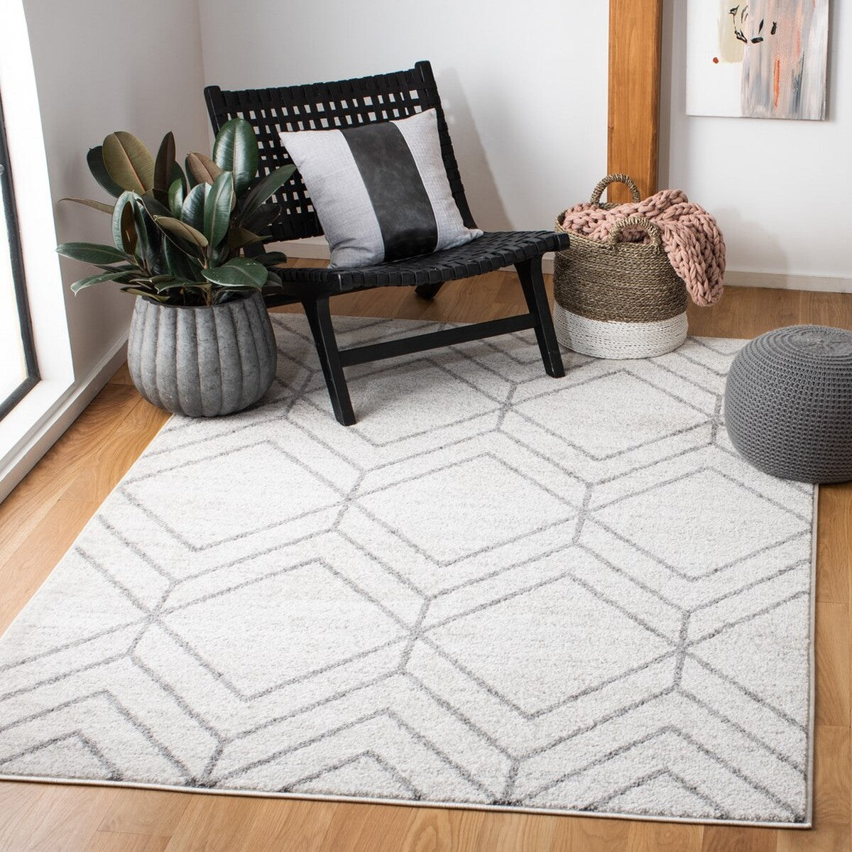 Stylish Adirondack Area Rug: Durable Blend of Polypropylene, Jute & Polyester