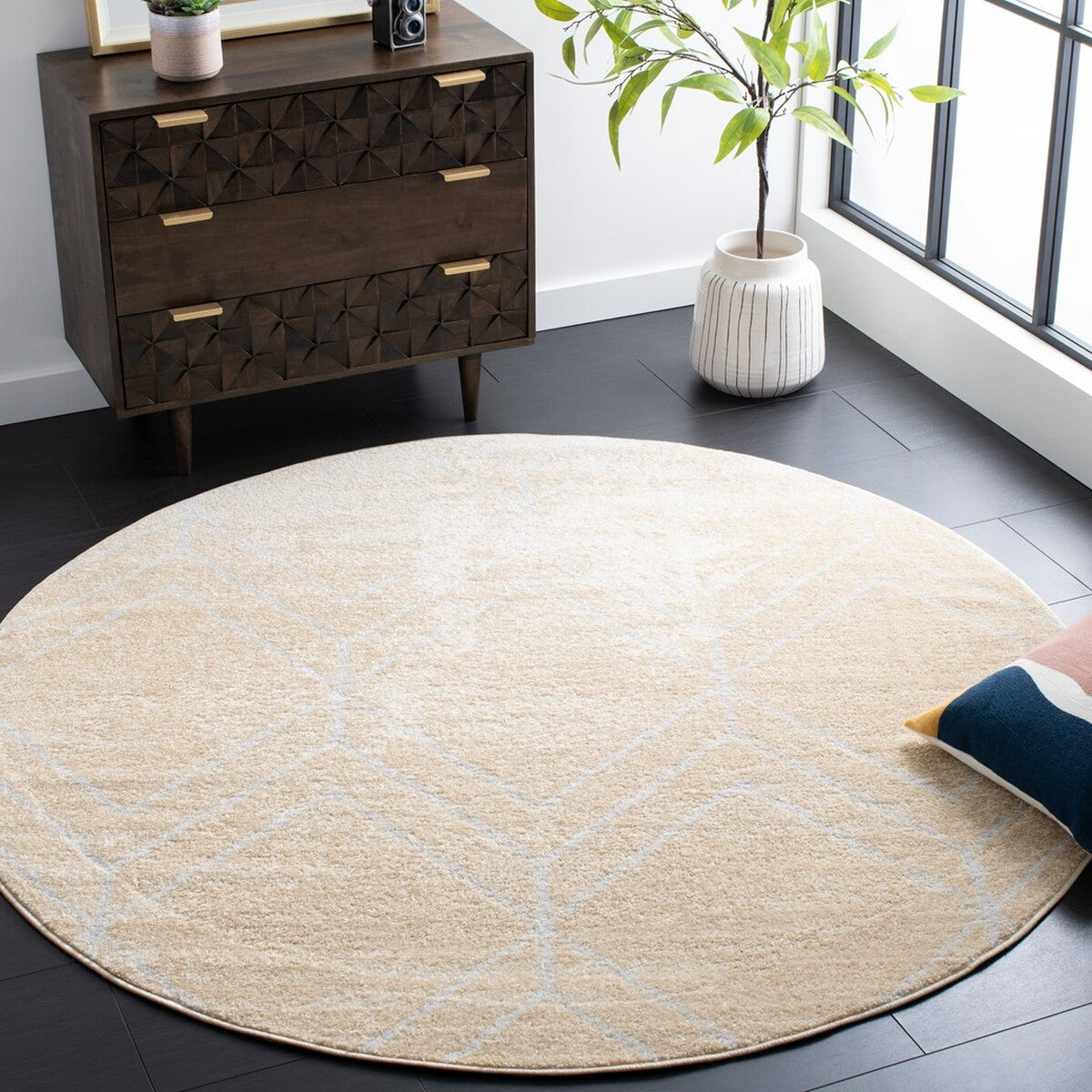 Stylish Adirondack Area Rug: Durable Blend of Polypropylene, Jute & Polyester