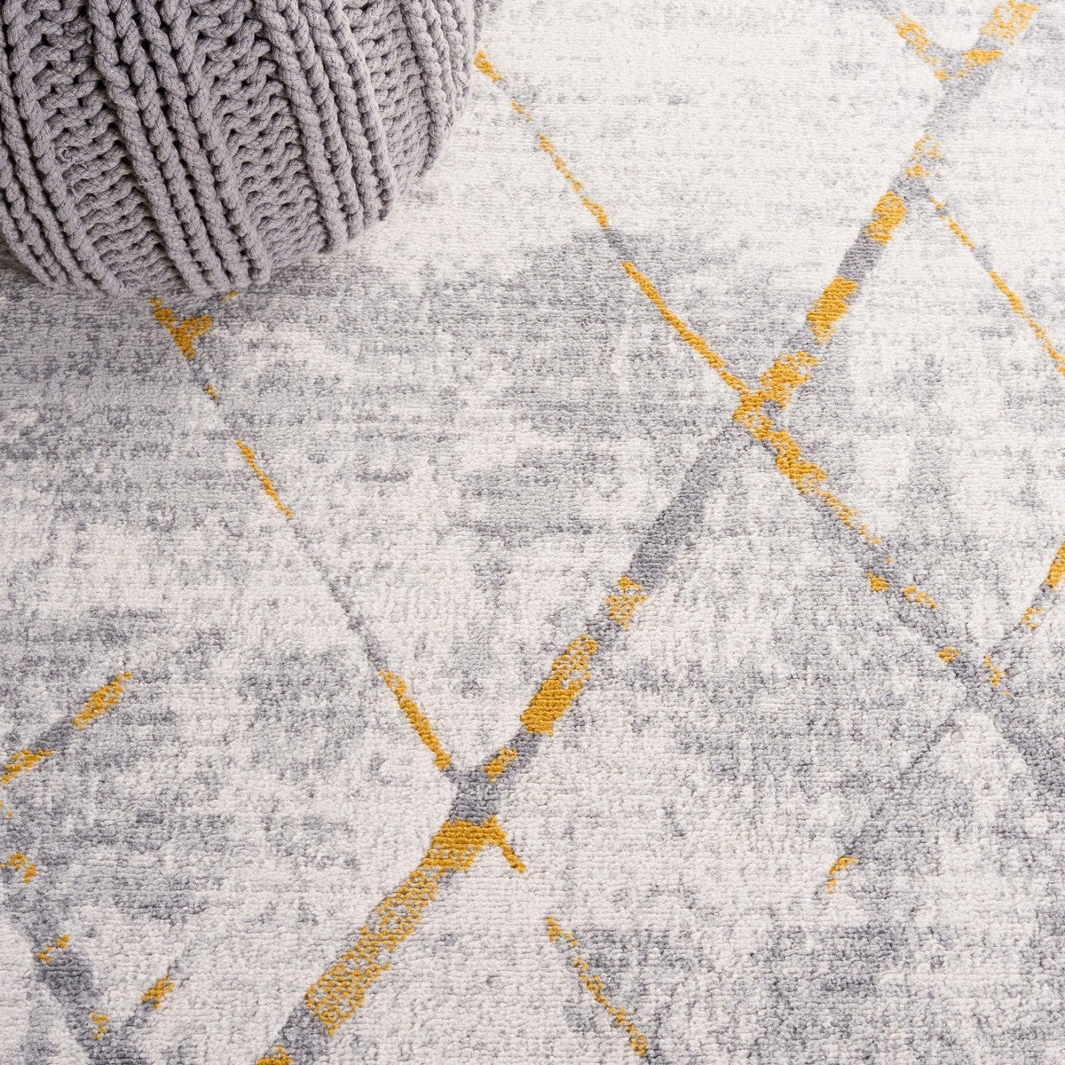 Stylish Modern Power Loomed Area Rug - Durable Polyester & Cotton Blend for Living Spaces