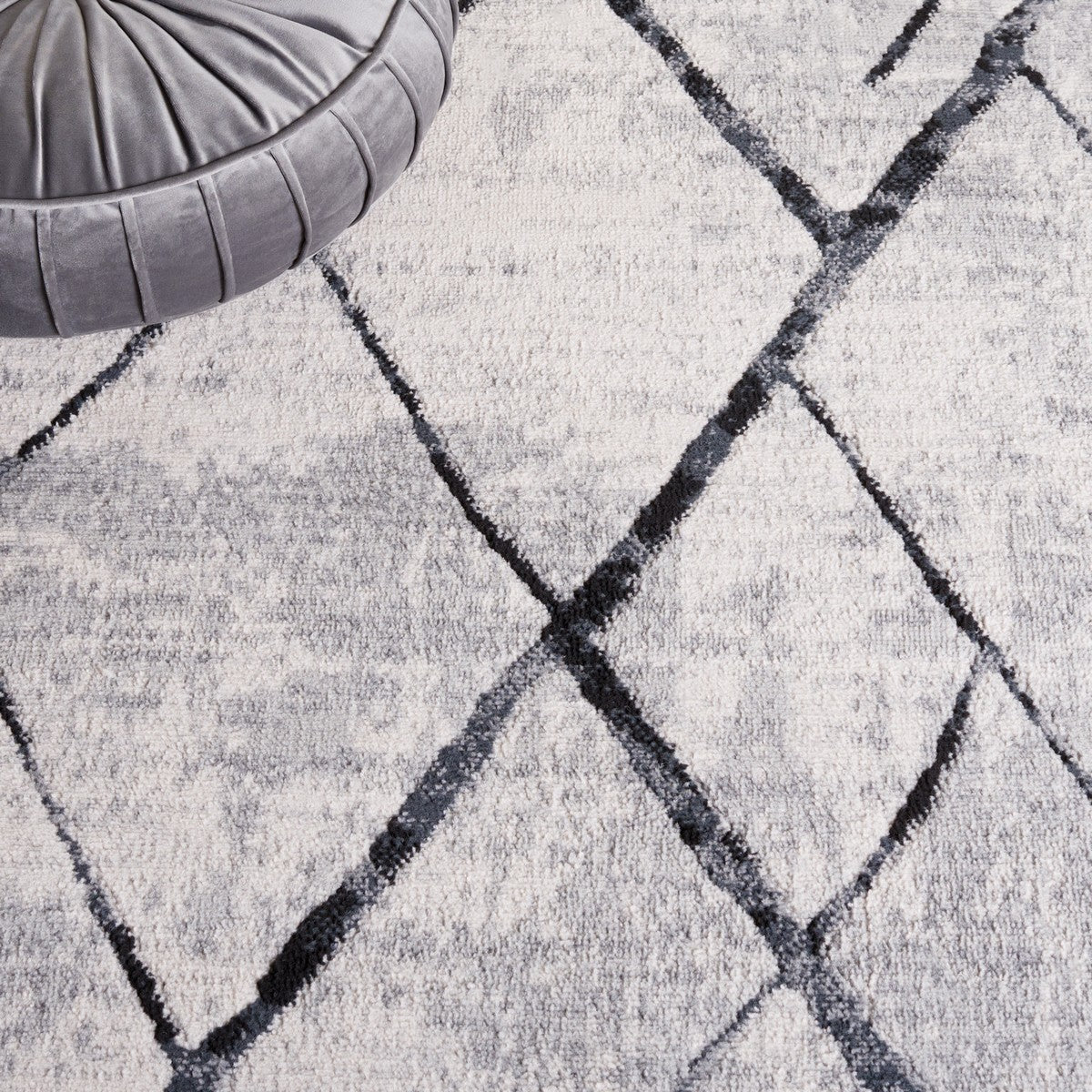 Stylish Modern Power Loomed Area Rug - Durable Polyester & Cotton Blend for Living Spaces
