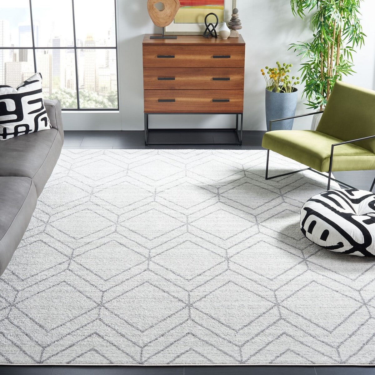 Stylish Adirondack Area Rug: Durable Blend of Polypropylene, Jute & Polyester
